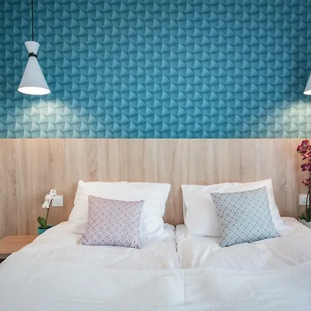 Unique 3city - Sea *